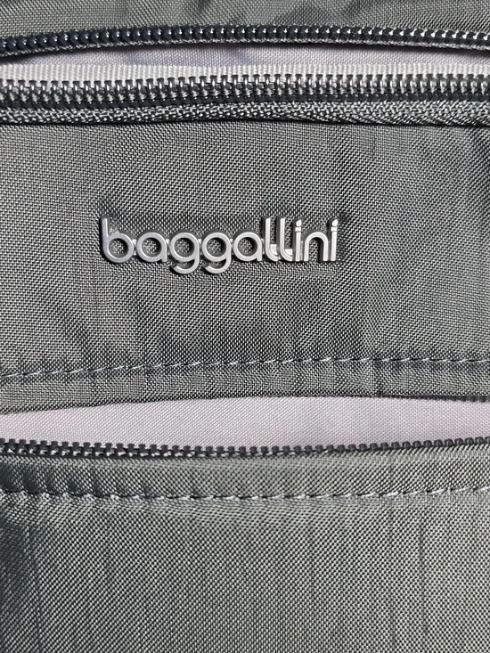 Baggallini Black Lightweight Crossbody Messenger Bag with 5 zipper compartments. - Picture 6 of 11